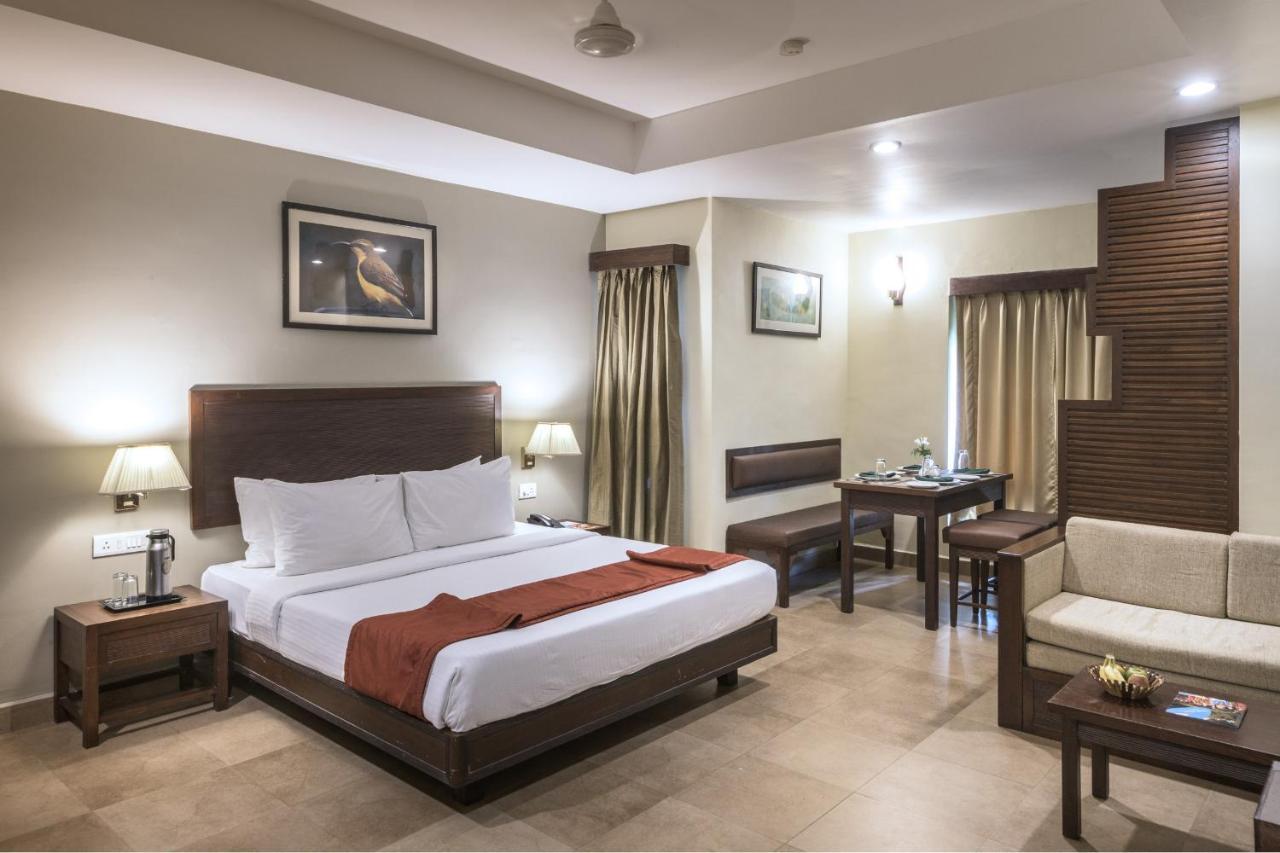 Club Mahindra Thekkady Hotel Exterior photo